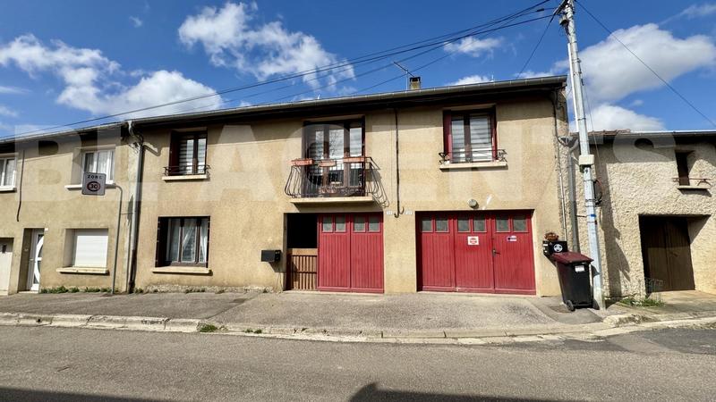 Maison de village - 216 m² - 11 pièces