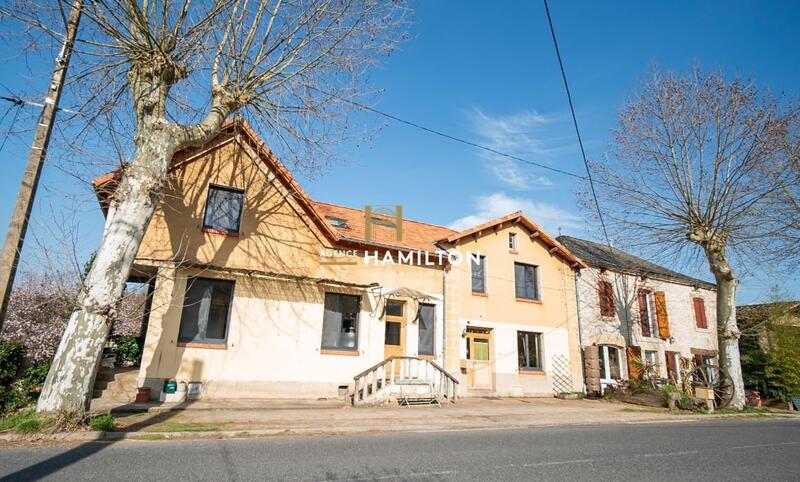 Maison de village - 225 m² - 10 pièces