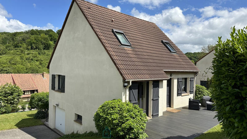 Maison - 104 m² - 5 pièces