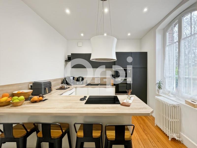 Maison de ville - 181 m² - 6 pièces