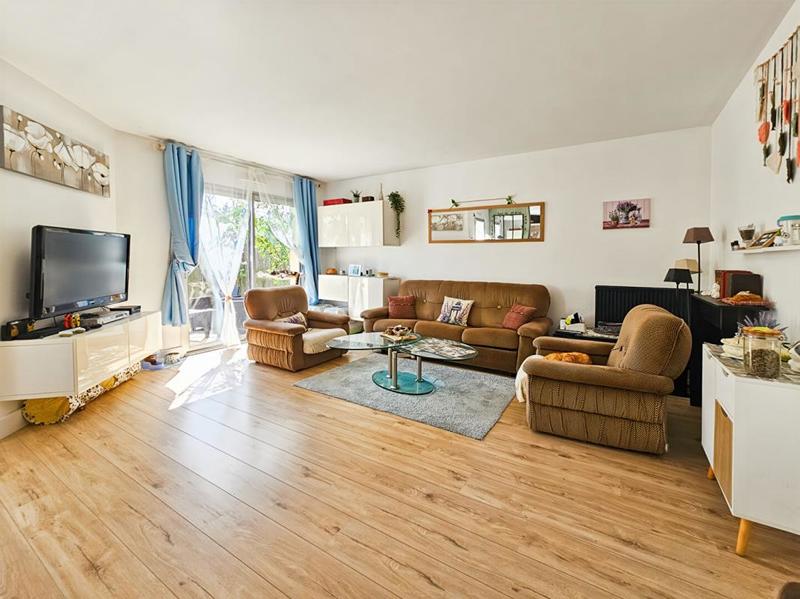 Maison - 98 m² - 6 pièces