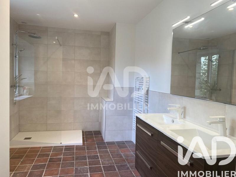 Maison - 224 m² - 7 pièces