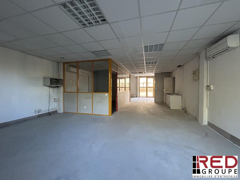 Local d'activités - 126 m²