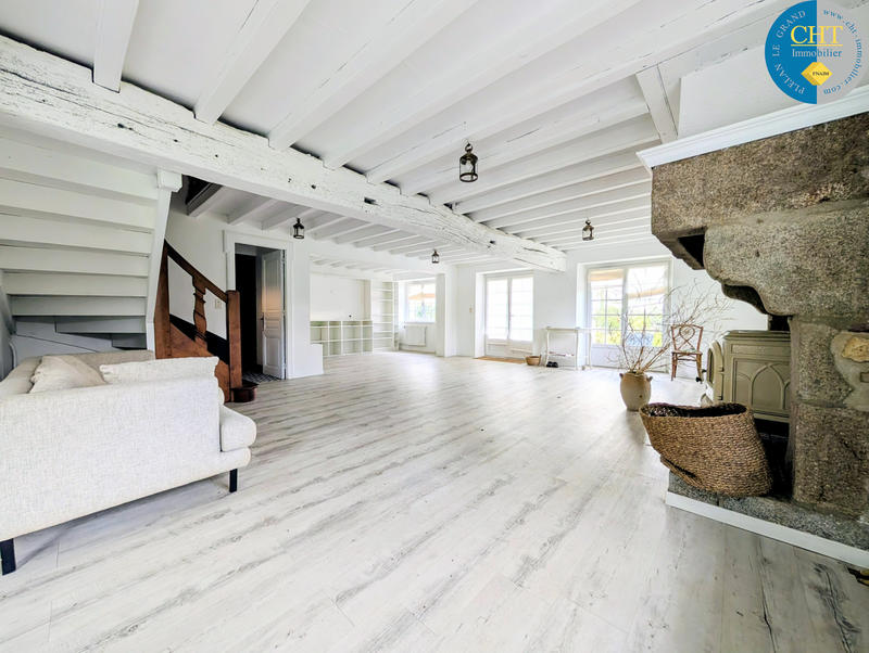 Maison - 140 m² - 5 pièces