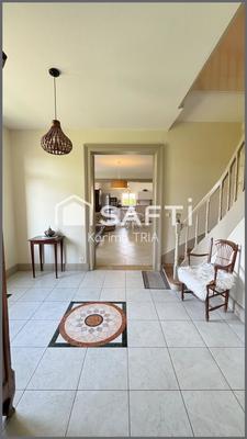 Maison - 236 m² - 7 pièces