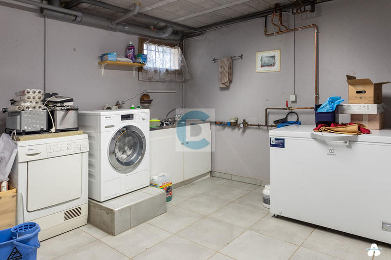 Maison - 144 m² - 8 pièces