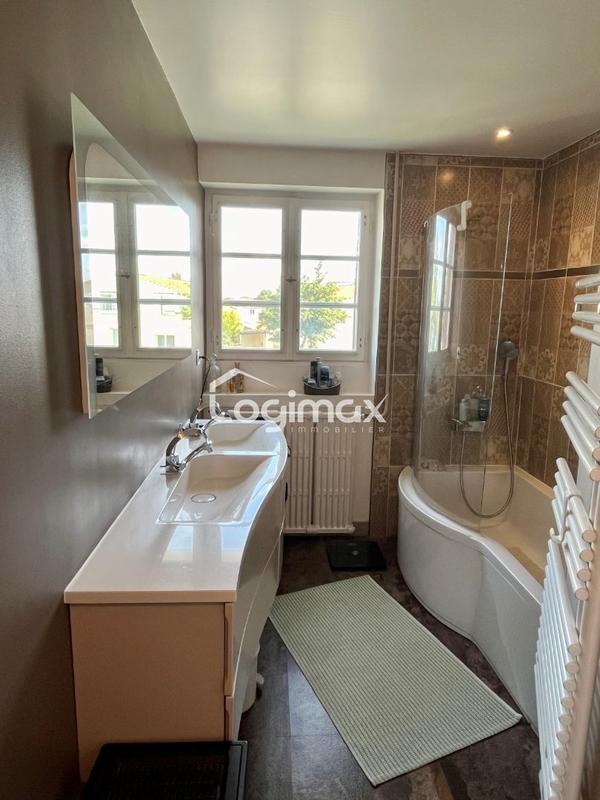 Maison - 149 m² - 7 pièces