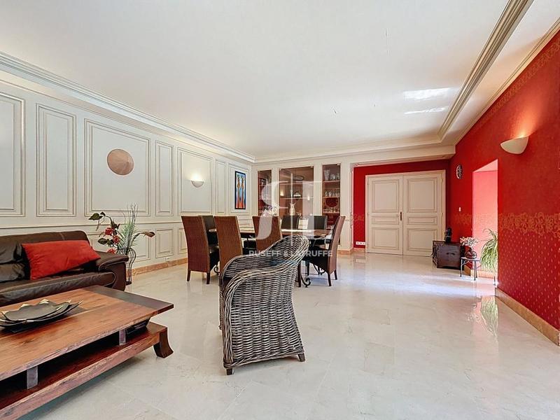 Longère - 298 m² - 5 pièces