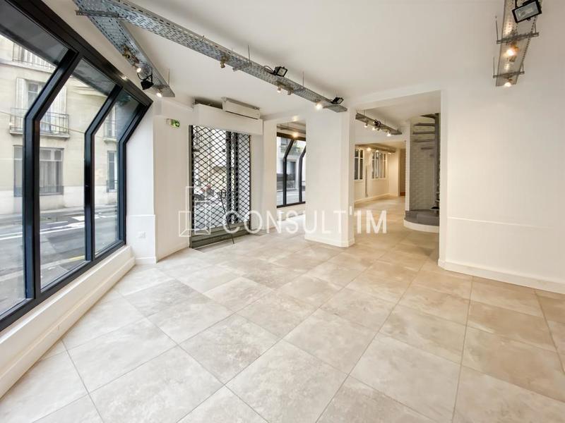 Local commercial - 313 m²