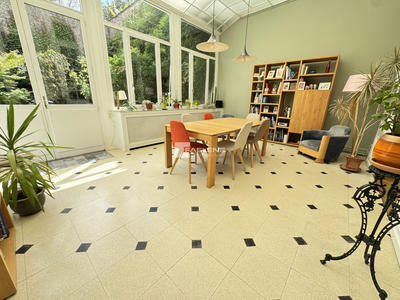 Maison - 200 m² - 7 pièces