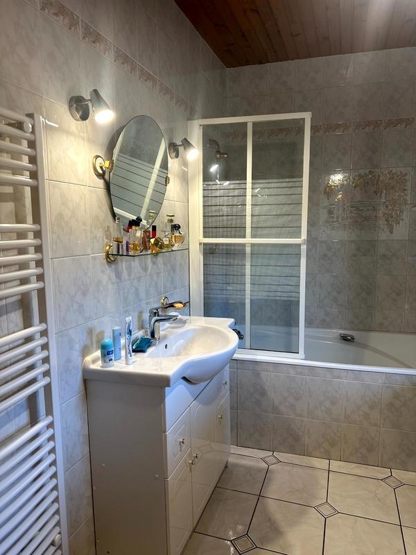 Maison de village - 160 m² - 8 pièces