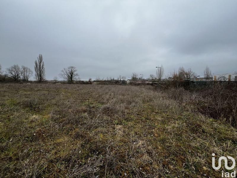 Local commercial - 5 878 m²