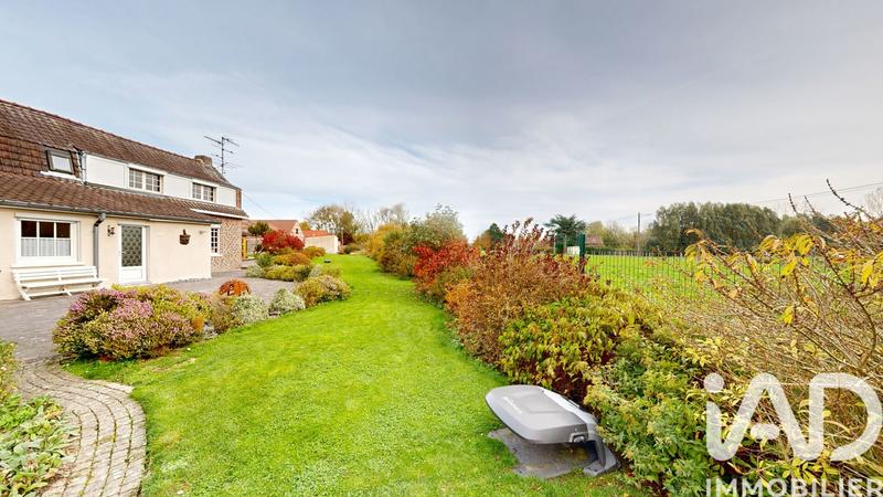 Maison - 180 m² - 8 pièces