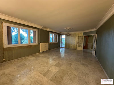 Maison traditionnelle - 214 m² - 7 pièces