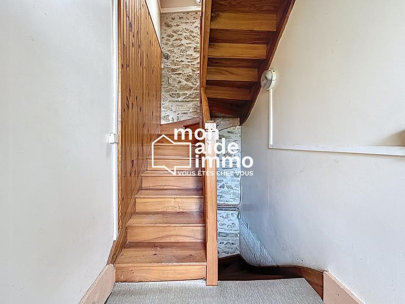 Maison - 355 m² - 10 pièces