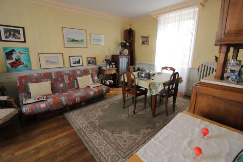 Maison - 175 m² - 10 pièces