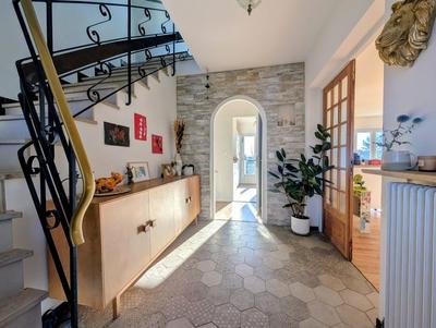 Maison - 157 m² - 7 pièces