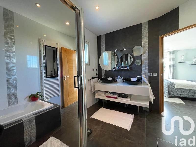 Maison de maîtres - 226 m² - 6 pièces