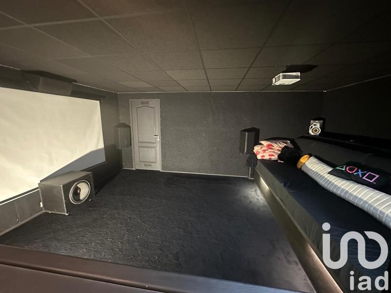 Maison - 180 m² - 6 pièces