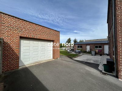 Maison - 200 m² - 9 pièces