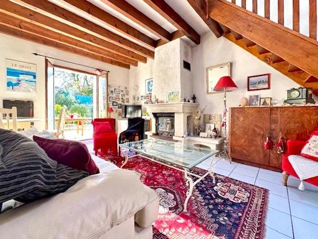 Maison jumelée - 88 m² - 5 pièces
