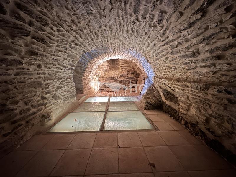 Corps de ferme - 329 m² - 16 pièces