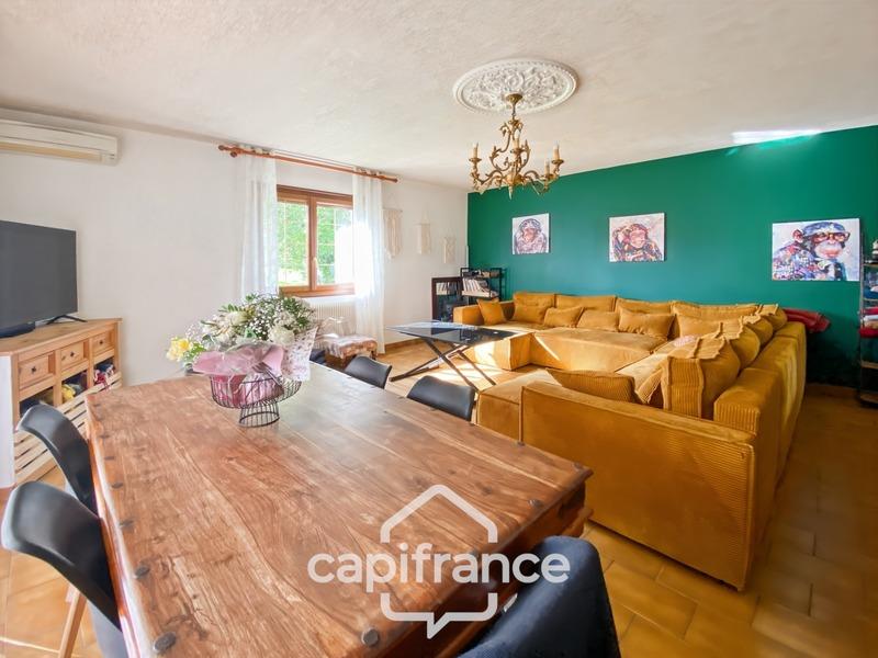 Maison - 186 m² - 9 pièces