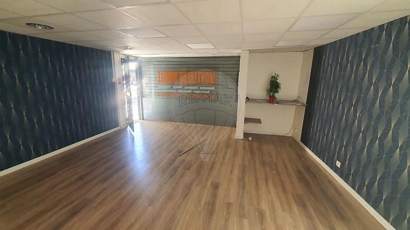 Local commercial - 43 m² - 3 pièces