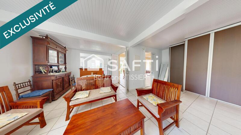 Villa - 219 m² - 9 pièces