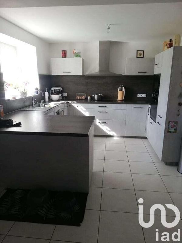 Maison - 97 m² - 5 pièces