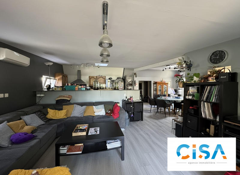 Maison - 166 m² - 8 pièces