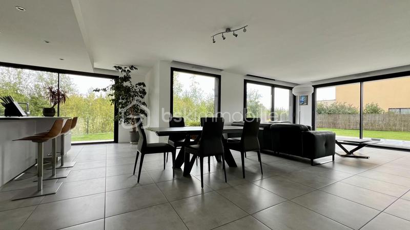 Maison - 190 m² - 6 pièces