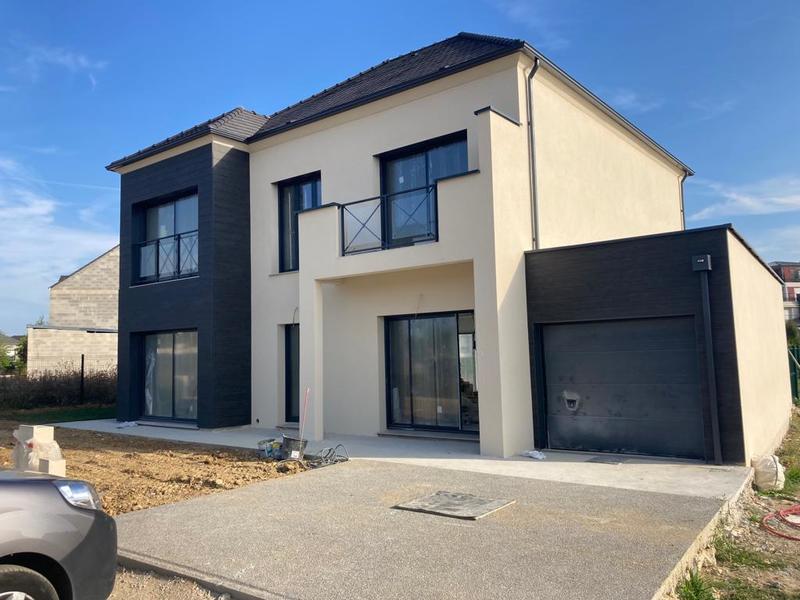 Maison - 165 m² - 5 pièces