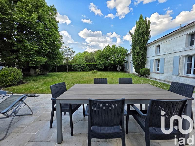 Maison - 380 m² - 12 pièces