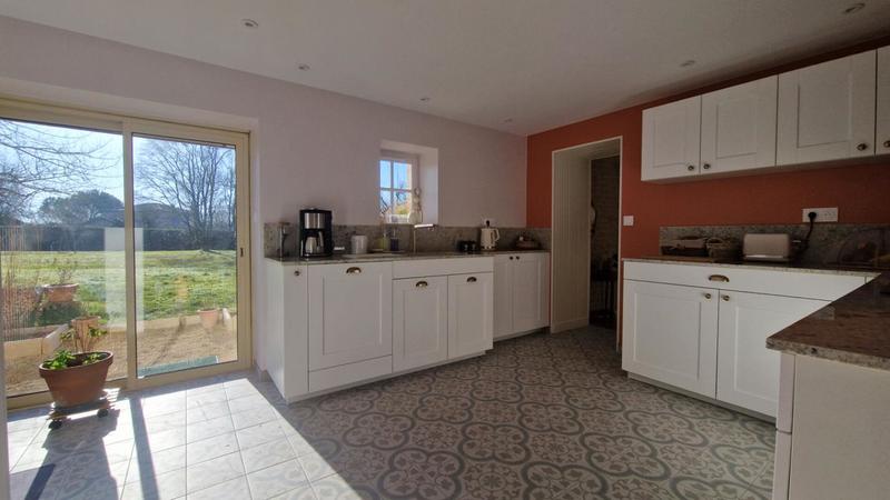 Maison - 204 m² - 7 pièces