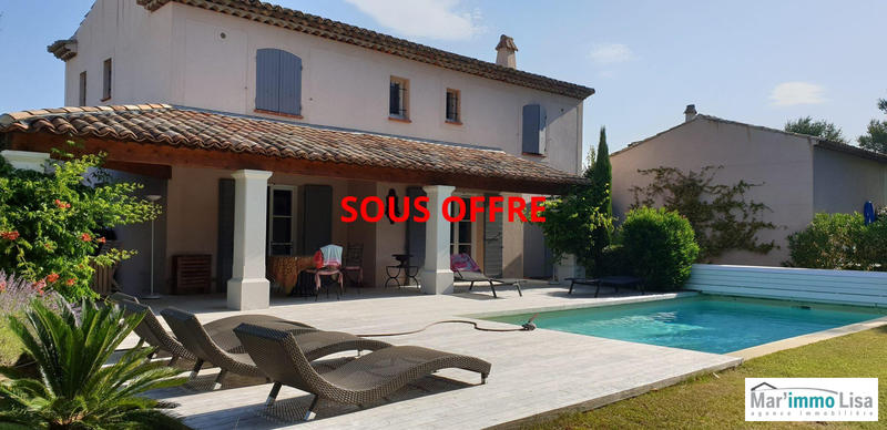 Maison traditionnelle - 146 m² - 5 pièces