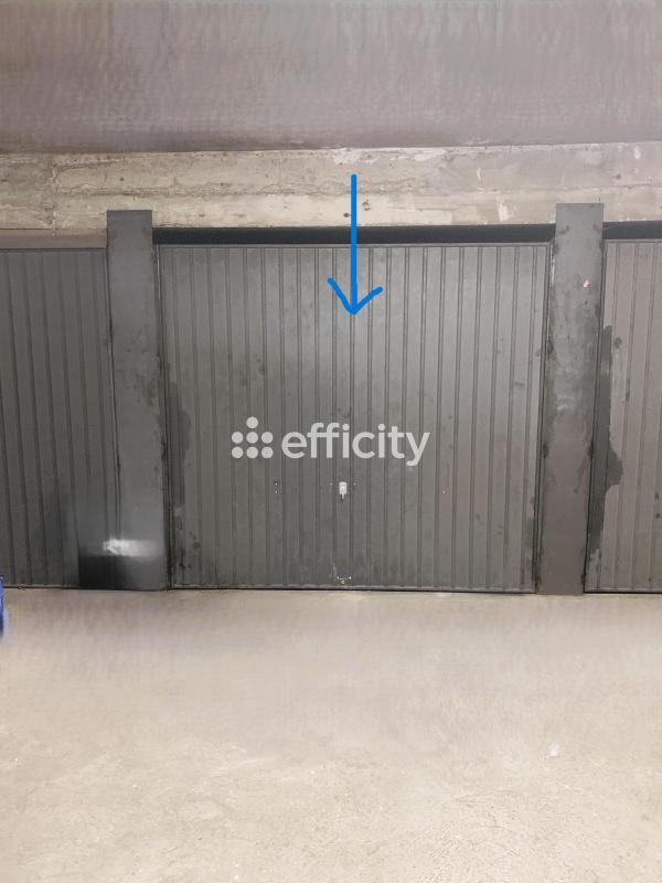 Parking / Garage - 12 m²