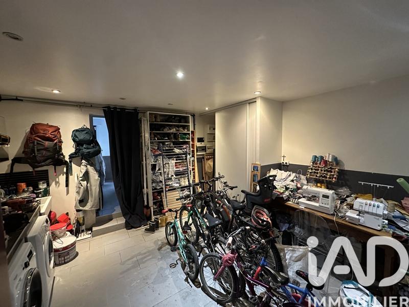 Maison - 216 m² - 12 pièces