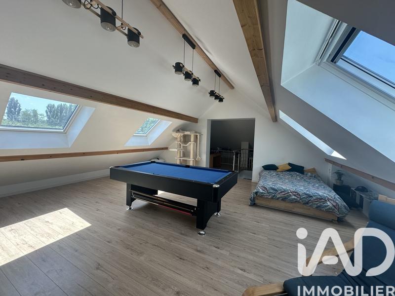 Maison - 192 m² - 8 pièces