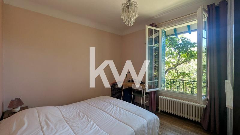 Maison - 139 m² - 7 pièces