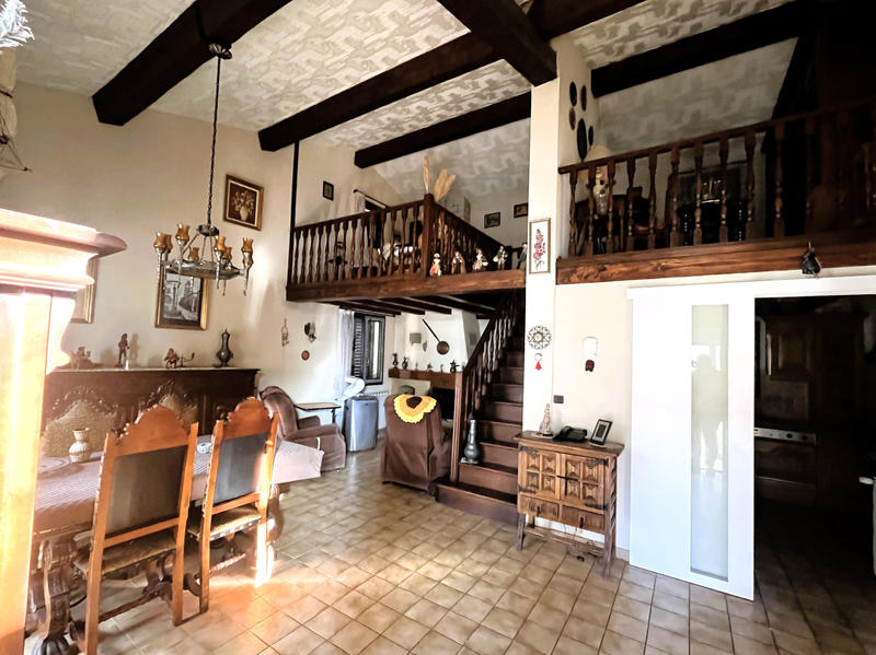 Maison - 137 m² - 7 pièces