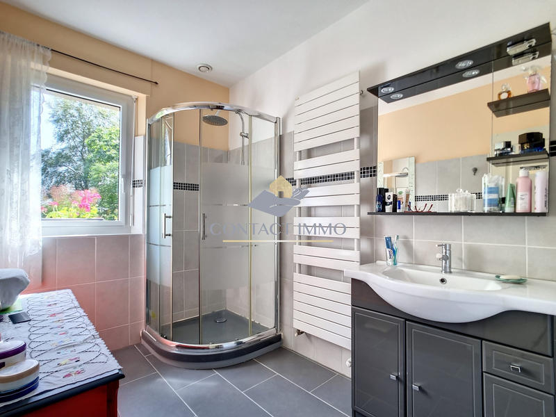 Maison - 166 m² - 8 pièces