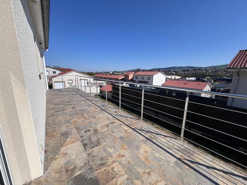 Maison - 97 m² - 4 pièces