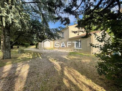 Maison - 158 m² - 7 pièces