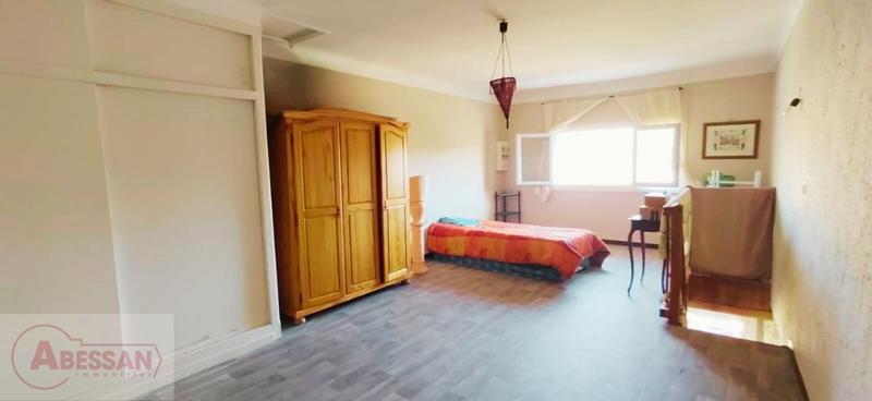 Maison - 226 m² - 9 pièces