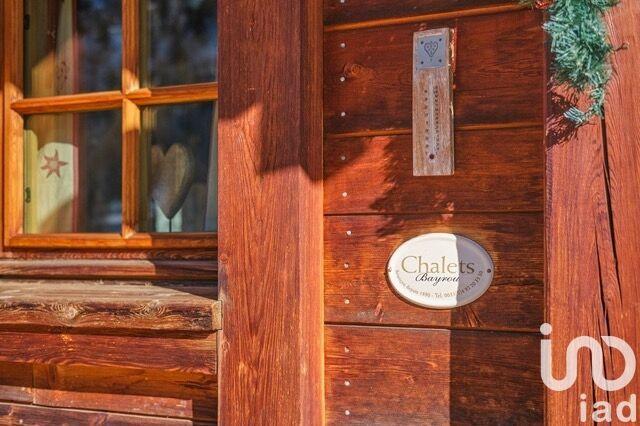 Maison - 250 m² - 9 pièces