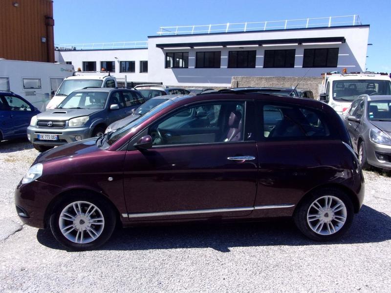 Lancia Ypsilon 1,4 Platino Boite Auto