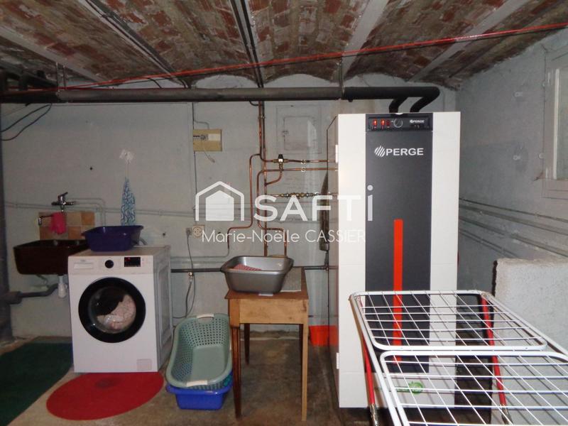 Maison - 242 m² - 14 pièces