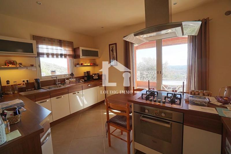 Villa - 160 m² - 6 pièces