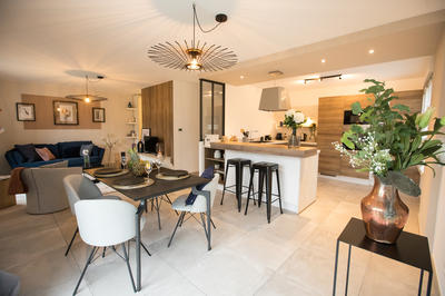 Appartement - 81 m² - 4 pièces